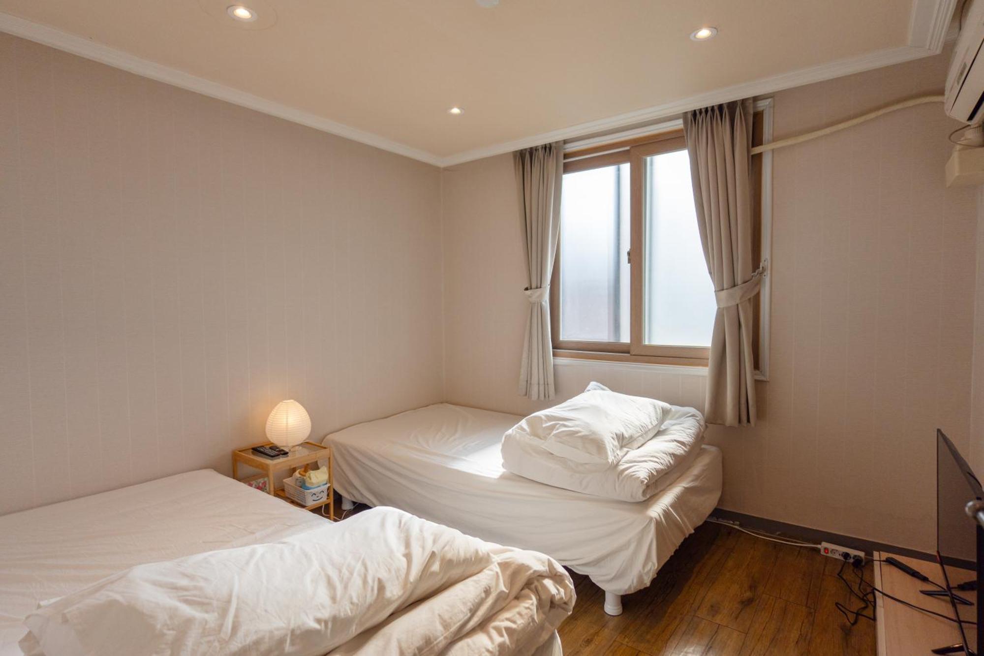 5br Family House, Near Gangnam, Coex 17min, Private House Villa